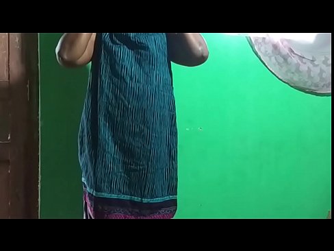 ❤️ අම්මා බඩ ඉරිඟු භාවිතා කරයි. Sex video අප වෙත  ﹏