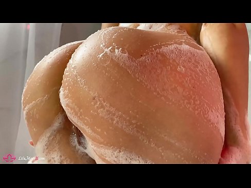 ❤️ Brunette වයිබ්රේටරය සමඟින් පුසි ස්වයං වින්දනයේ යෙදී ස්නානය කිරීමේදී දැඩි ලෙස සුරාන්තයට පත් කරයි Sex video අප වෙත ﹏